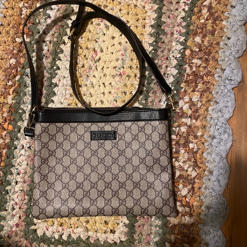 Womens purse